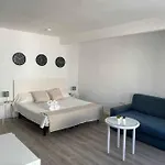 Acogedor Y Agradable Estudio Muy Centrico - Arenal