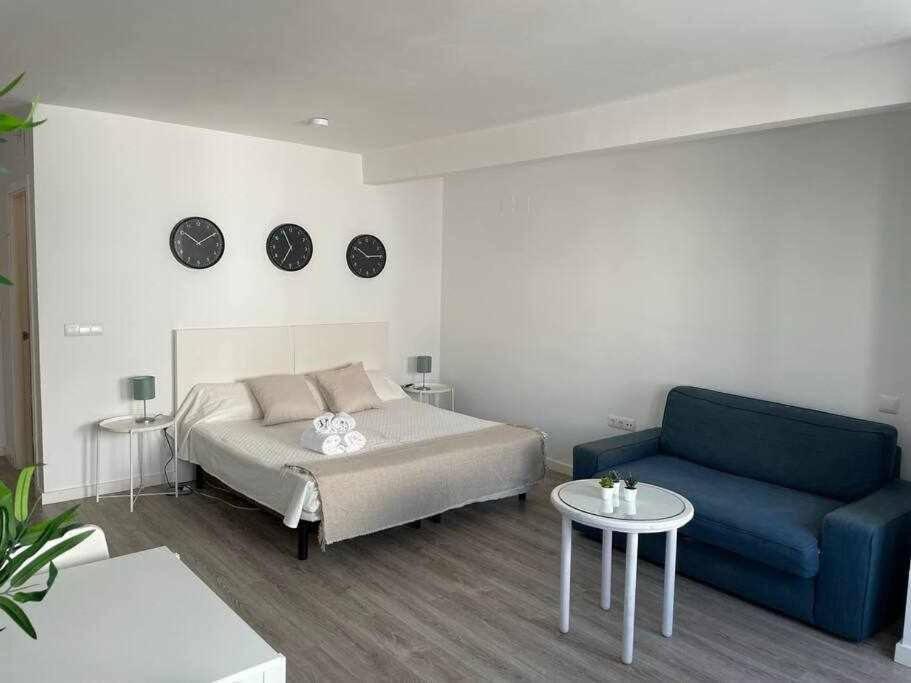 Acogedor Y Agradable Estudio Muy Centrico - Arenal * Séville